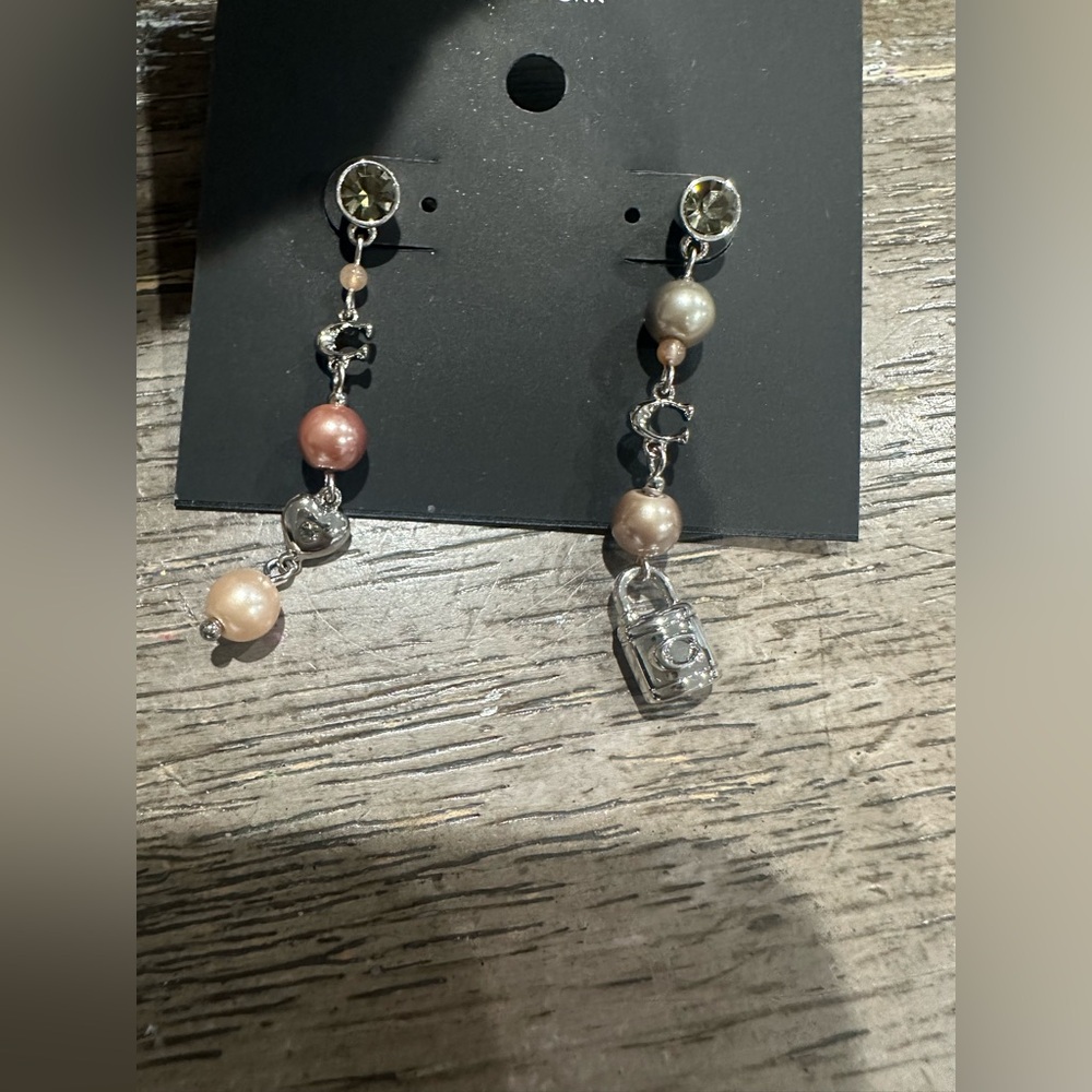 Coach Pearl And Padlock Mismatch Linear Earrings New . - Picture 6 of 6
